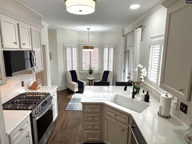 8 Cameron Court, Columbia, SC 29205