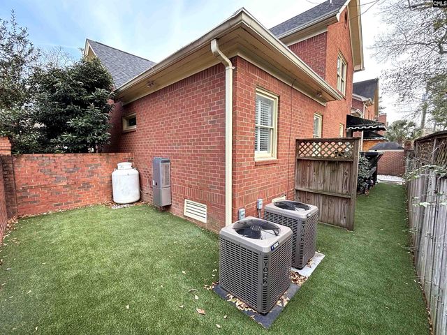 8 Cameron Court, Columbia, SC 29205