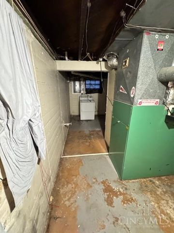 1027 Highland Avenue, Dayton, OH 45410