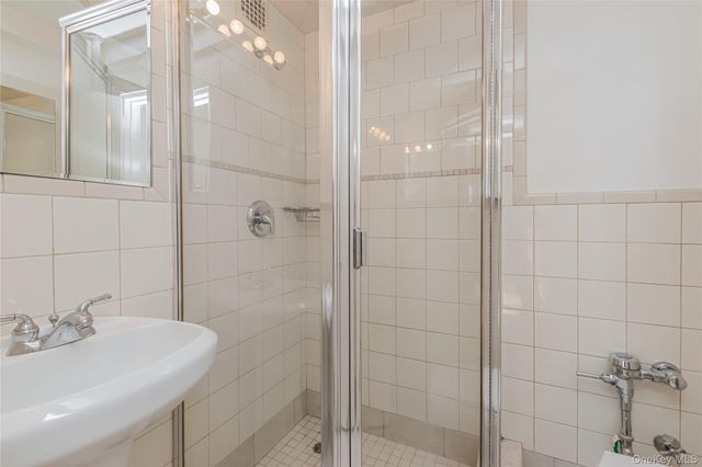 3515 Henry Hudson Parkway 10F, Bronx, NY 10463