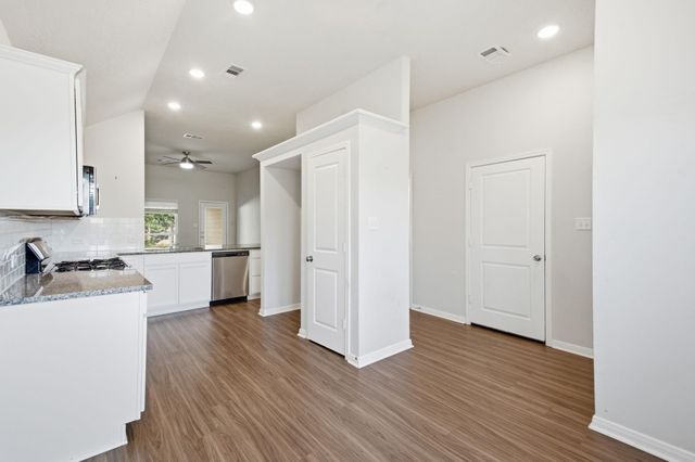 11962 Sunshine Park Drive N, Willis, TX 77318