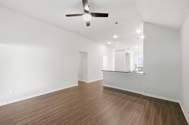 11962 Sunshine Park Drive N, Willis, TX 77318