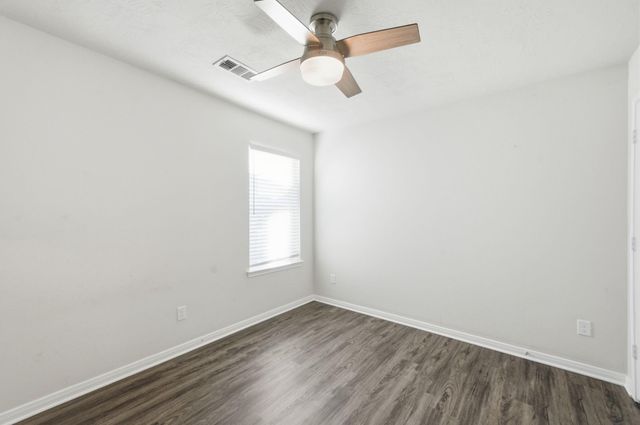 11962 Sunshine Park Drive N, Willis, TX 77318