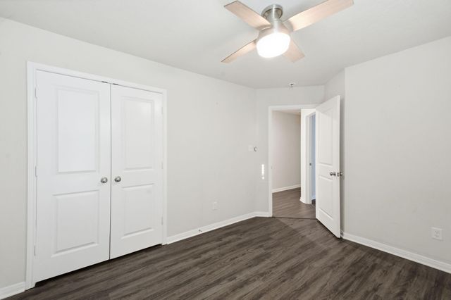 11962 Sunshine Park Drive N, Willis, TX 77318