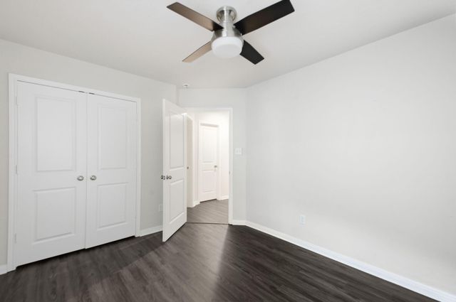 11962 Sunshine Park Drive N, Willis, TX 77318