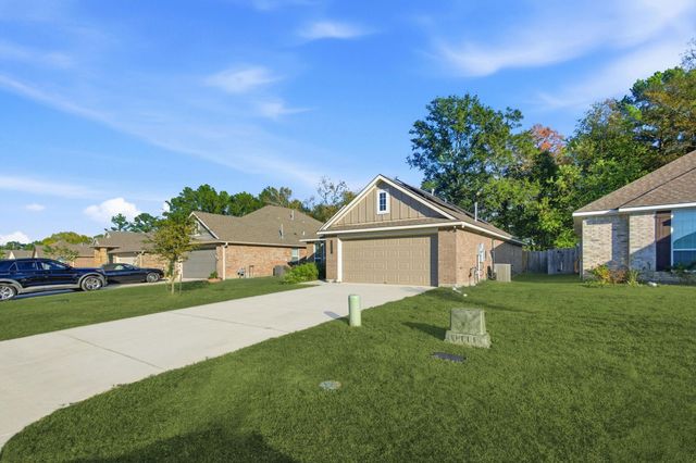 11962 Sunshine Park Drive N, Willis, TX 77318