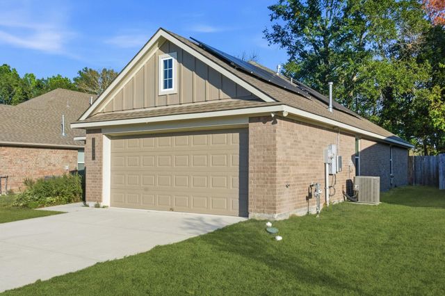 11962 Sunshine Park Drive N, Willis, TX 77318