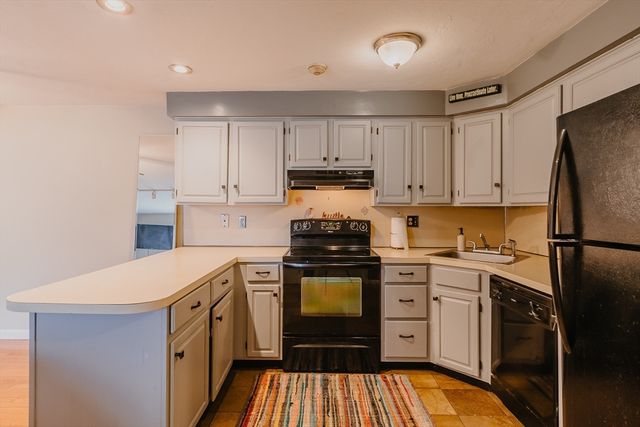 10 Hulbert Road 10, Worcester, MA 01603