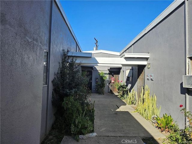 2121 W Catalina, Anaheim, CA 92801