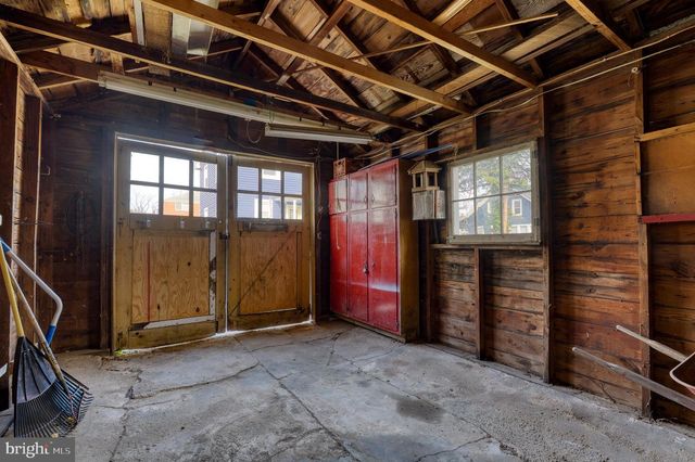 606 ALDERSHOT RD, Baltimore, MD 21229