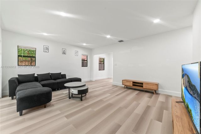 509 SE 19th St, Fort Lauderdale, FL 33316