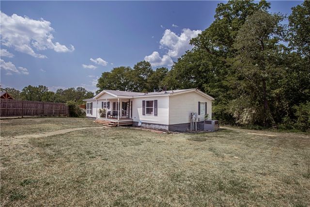 1504 E Saluda Lake Road, Greenville, SC 29611