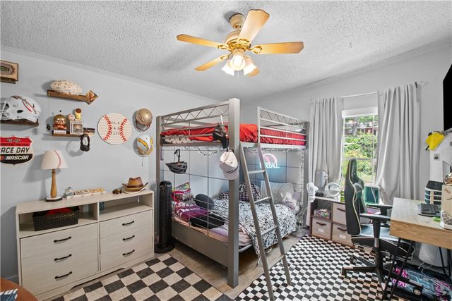 1504 E Saluda Lake Road, Greenville, SC 29611