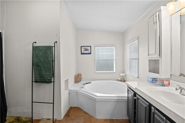 1504 E Saluda Lake Road, Greenville, SC 29611