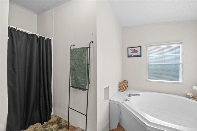 1504 E Saluda Lake Road, Greenville, SC 29611