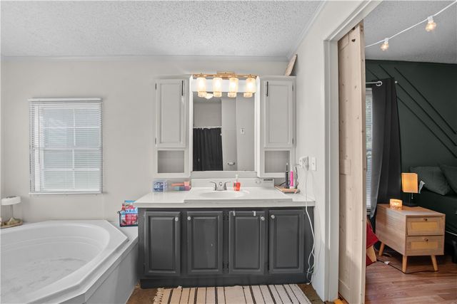 1504 E Saluda Lake Road, Greenville, SC 29611