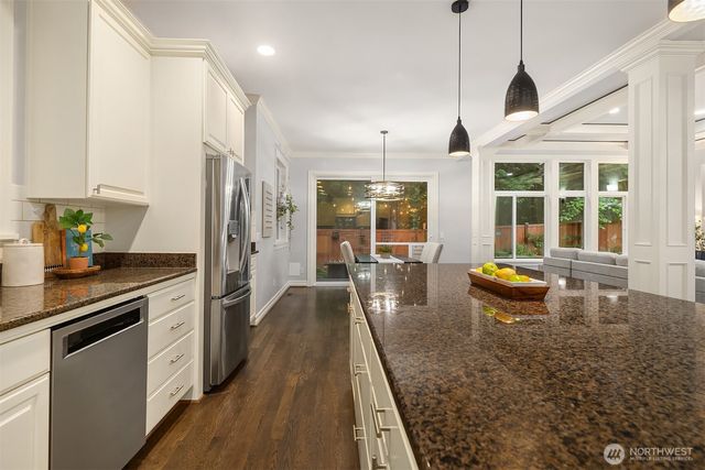 254 259th Place NE, Sammamish, WA 98074