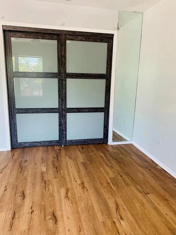 240 Rolling Hills Place, Lancaster, TX 75146