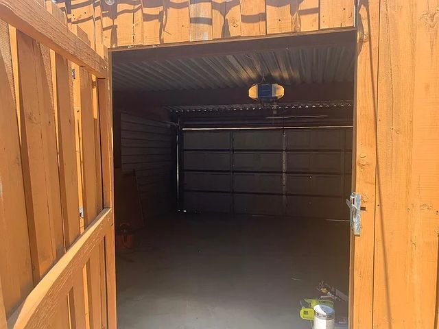 240 Rolling Hills Place, Lancaster, TX 75146