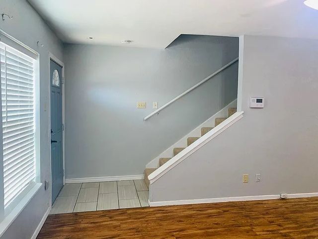 240 Rolling Hills Place, Lancaster, TX 75146