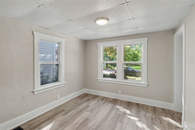 702 Fenimore Drive, Kalamazoo, MI 49048