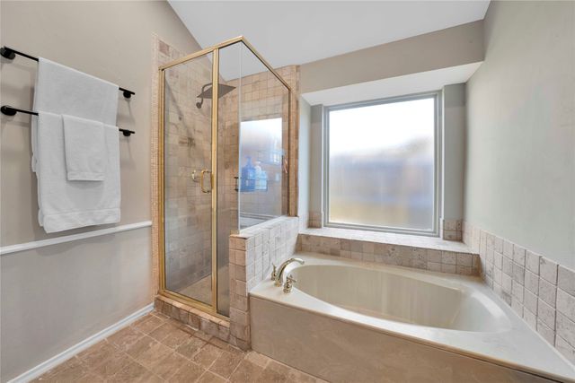 2023 Clearwater Trail, Carrollton, TX 75010