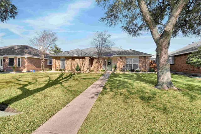 2023 Clearwater Trail, Carrollton, TX 75010