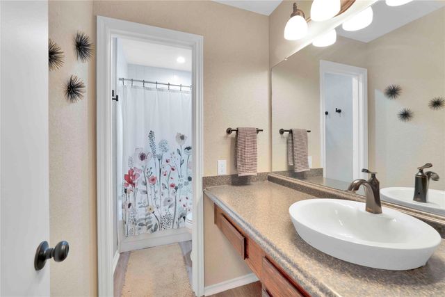 2023 Clearwater Trail, Carrollton, TX 75010