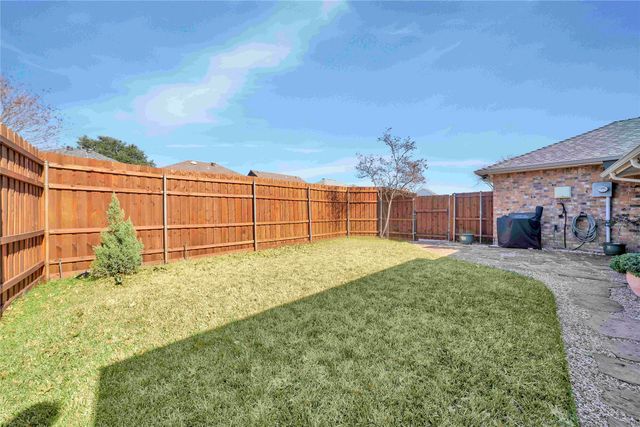 2023 Clearwater Trail, Carrollton, TX 75010