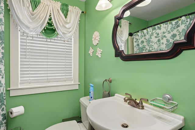 97 King Street, Nashua, NH 03060