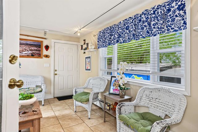 97 King Street, Nashua, NH 03060
