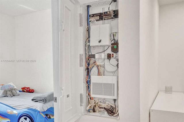 10437 NW 82nd St 5, Doral, FL 33178