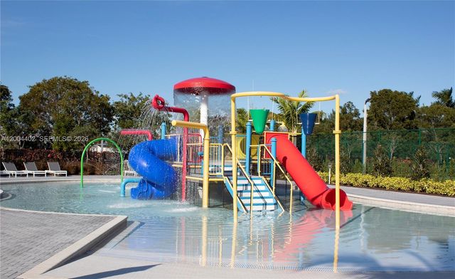 10437 NW 82nd St 5, Doral, FL 33178