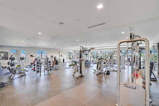 10437 NW 82nd St 5, Doral, FL 33178