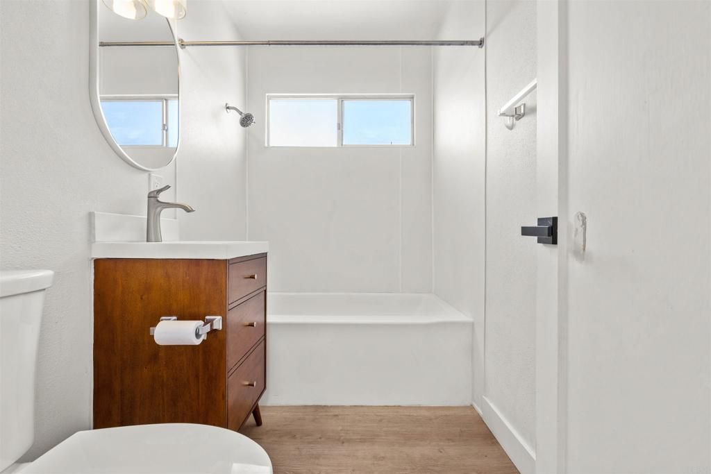 Image 13 of property listing at 1330 Goshen Street, San Diego, CA 92110