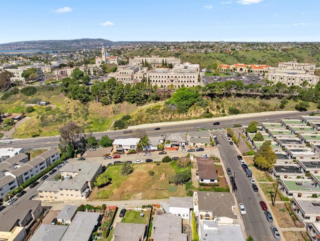 Image 19 of property listing at 1330 Goshen Street, San Diego, CA 92110