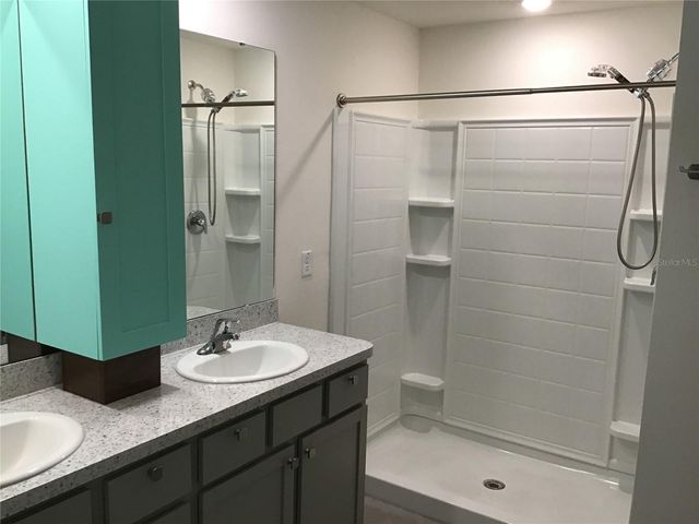 7729 ROSEWOOD GARDEN LOOP, Tampa, FL 33637