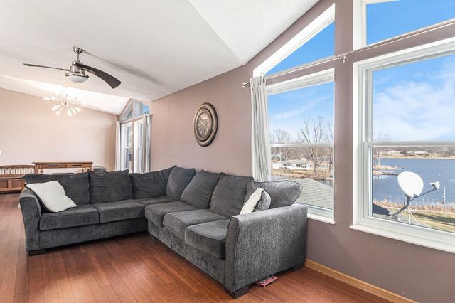 33 S 600 W, Hebron, IN 46341