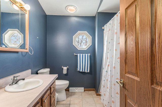 33 S 600 W, Hebron, IN 46341