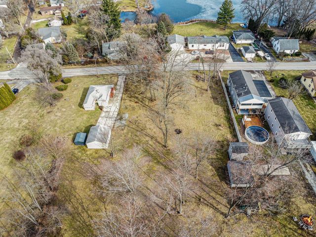 33 S 600 W, Hebron, IN 46341