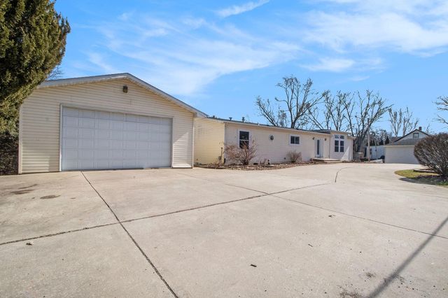 33 S 600 W, Hebron, IN 46341