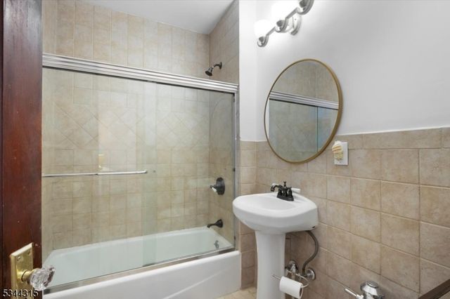55 Park Ave 5, Bloomfield Twp., NJ 07003