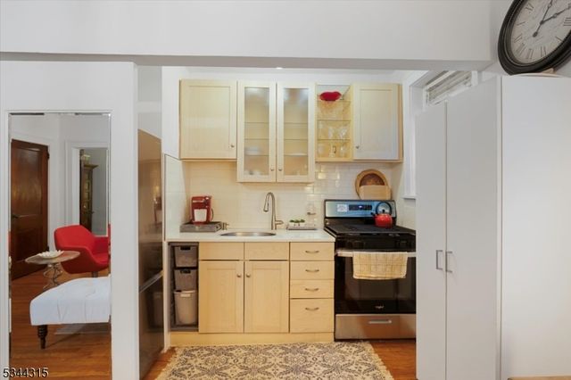55 Park Ave 5, Bloomfield Twp., NJ 07003