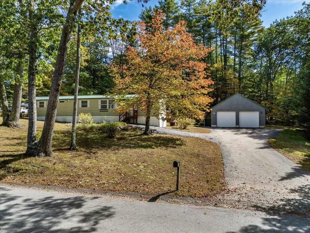 26 Goodhue Road, Boscawen, NH 03303
