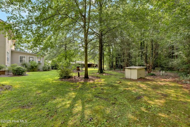 353 Old Savannah Road, Burgaw, NC 28425