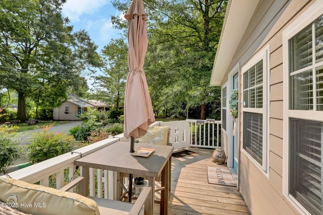 353 Old Savannah Road, Burgaw, NC 28425