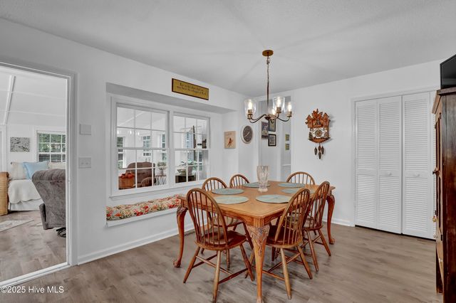 353 Old Savannah Road, Burgaw, NC 28425