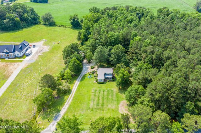 353 Old Savannah Road, Burgaw, NC 28425