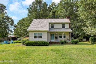 353 Old Savannah Road, Burgaw, NC 28425