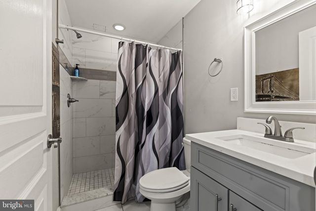 1740 N LAMBERT ST, Philadelphia, PA 19121